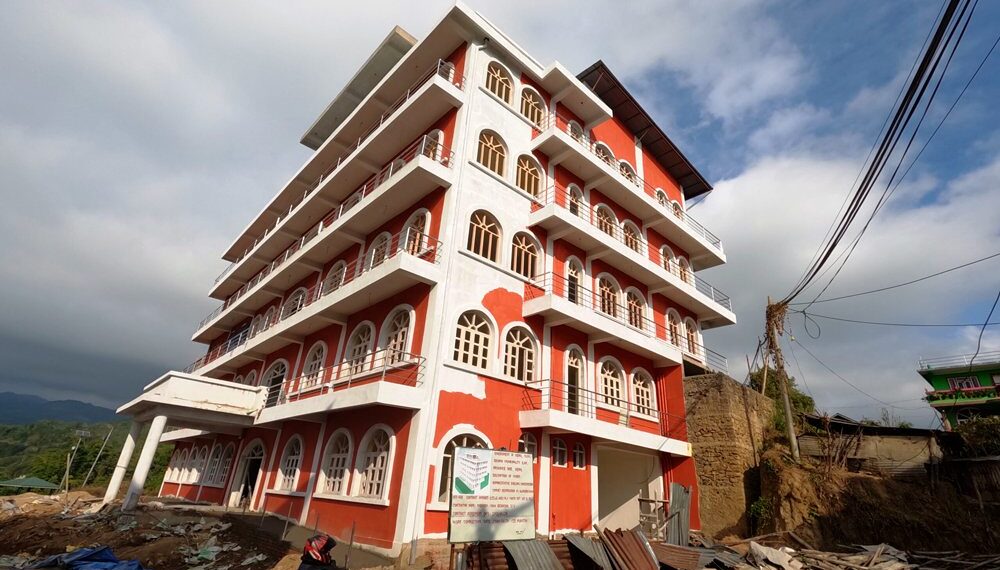 देउमाईमा सडक मर्मतका लागि ठुला मालवाहक सवारी सञ्चालनमा रोक
